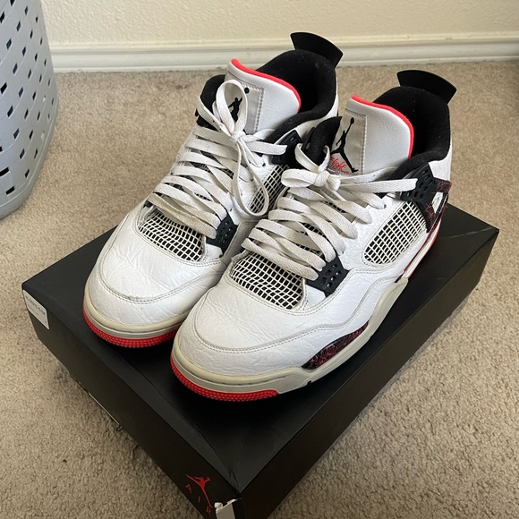 Air Jordan 4 Retro ‘Pale Citron’ - Size Men’s 13 - Picture 2 of 9